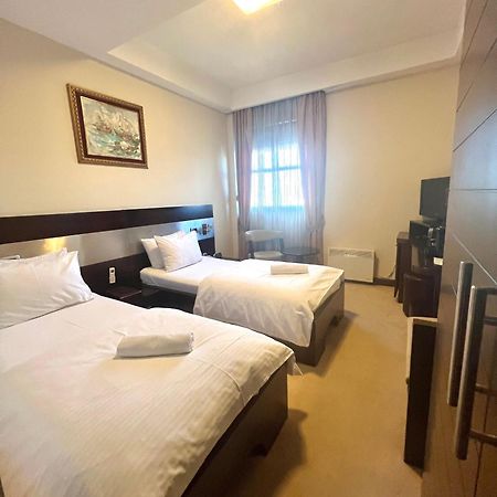 Hotel Aria Mitrovici  المظهر الخارجي الصورة