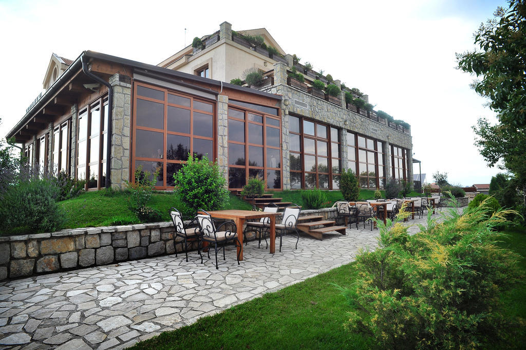 Hotel Aria Mitrovici  المظهر الخارجي الصورة